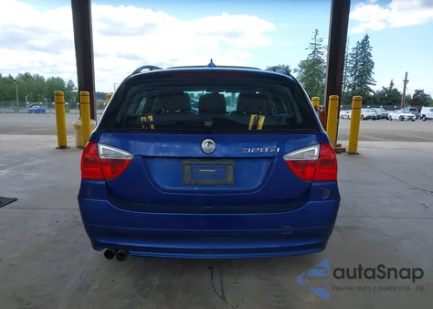 2007 BMW 328Xi из США, поврежденный, VIN WBAVT73537FZ36907